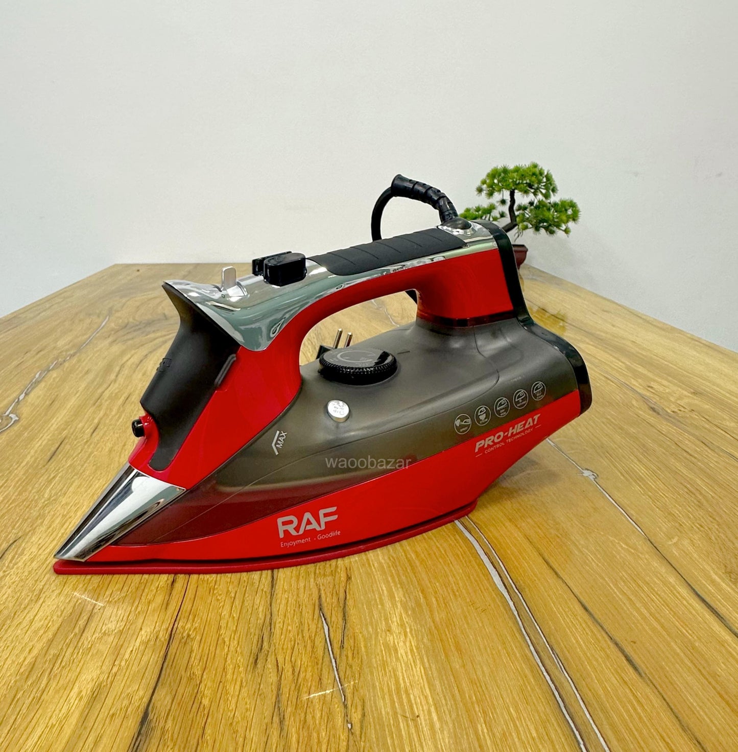 RAF Premium Steam Iron | Strong Steam & Ceramic Base | 2200W