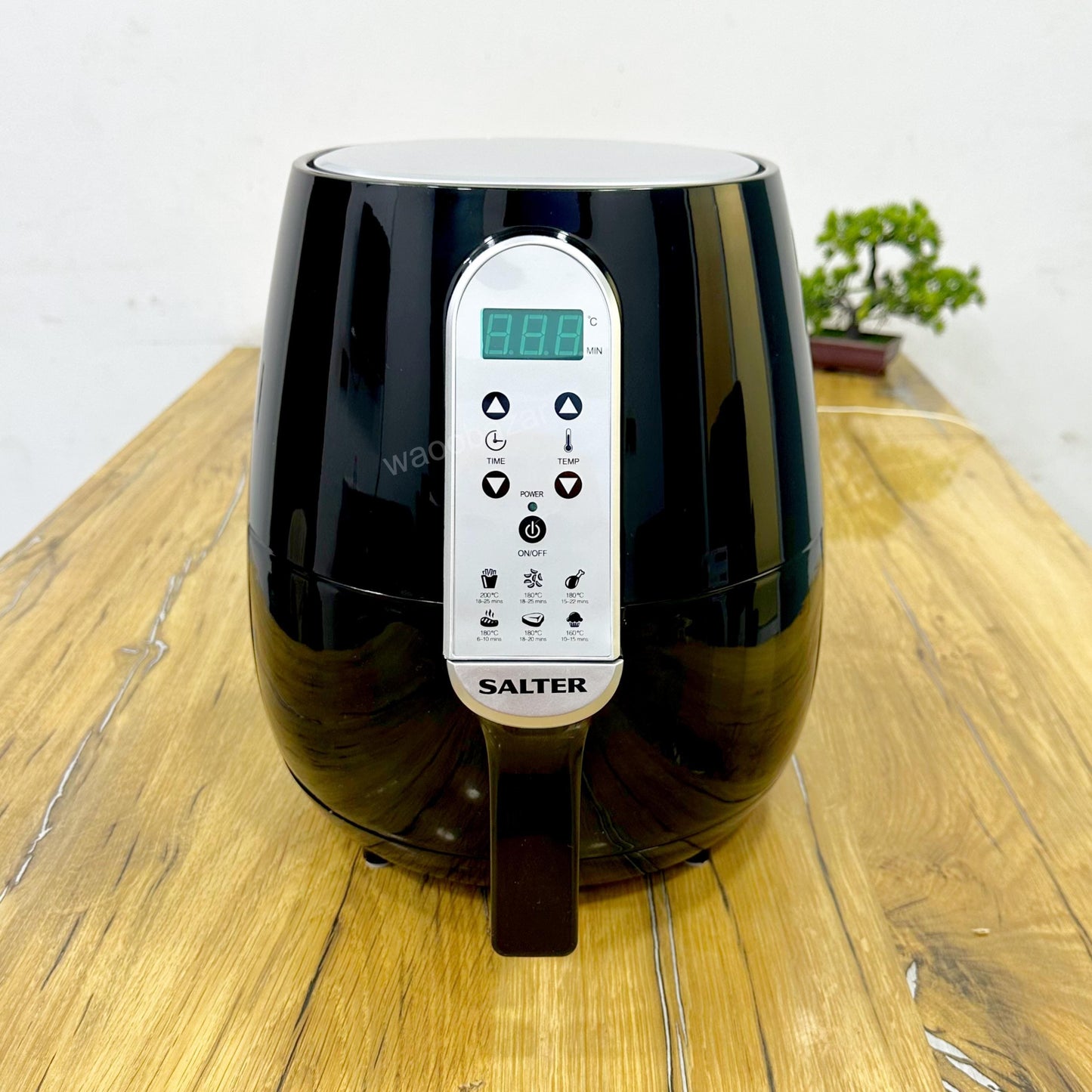 SALTER XL Digital Hot Air Fryer 1500W | Healthy Oil-Free Cooking