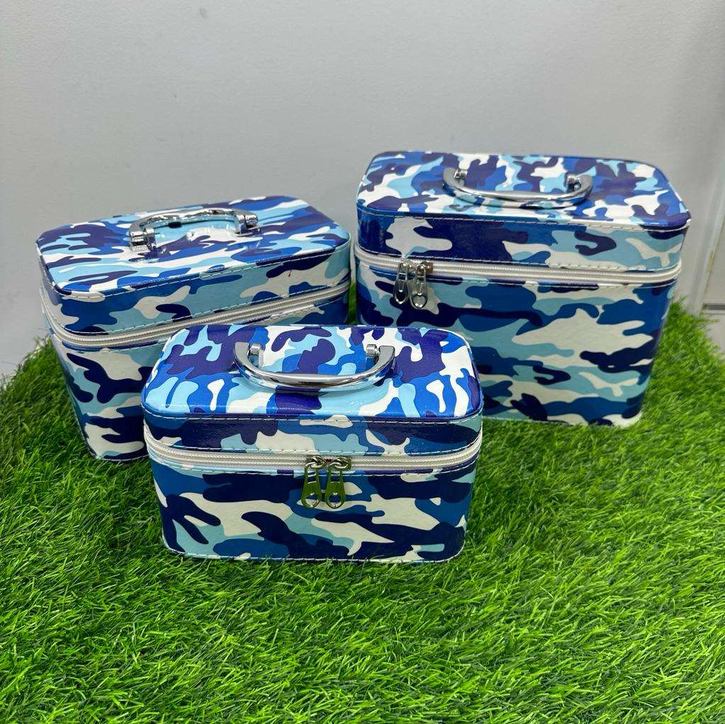 Set Of 3 Cosmetic and Jewellery Boxes with Mirrors |  Attractive Colors and Designs