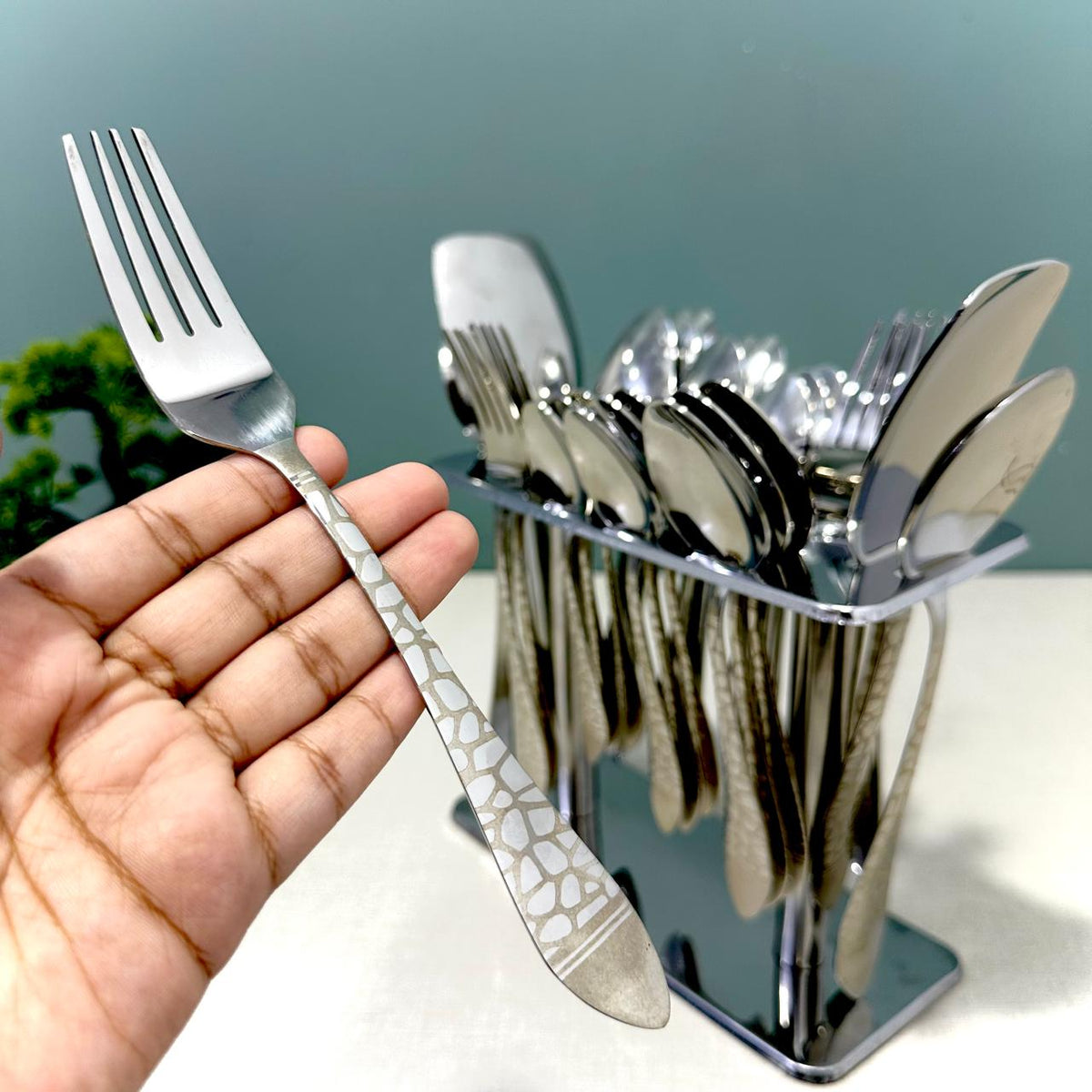 28 Pieces Cutlery Set | 6 Persons Serving Set | With Stand