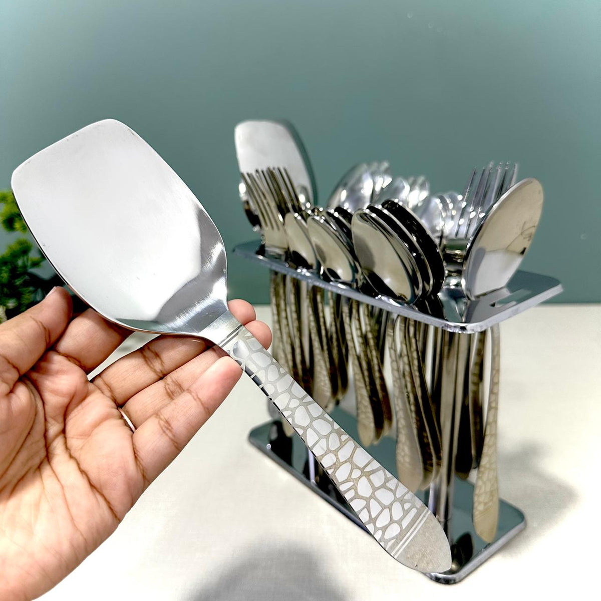 28 Pieces Cutlery Set | 6 Persons Serving Set | With Stand